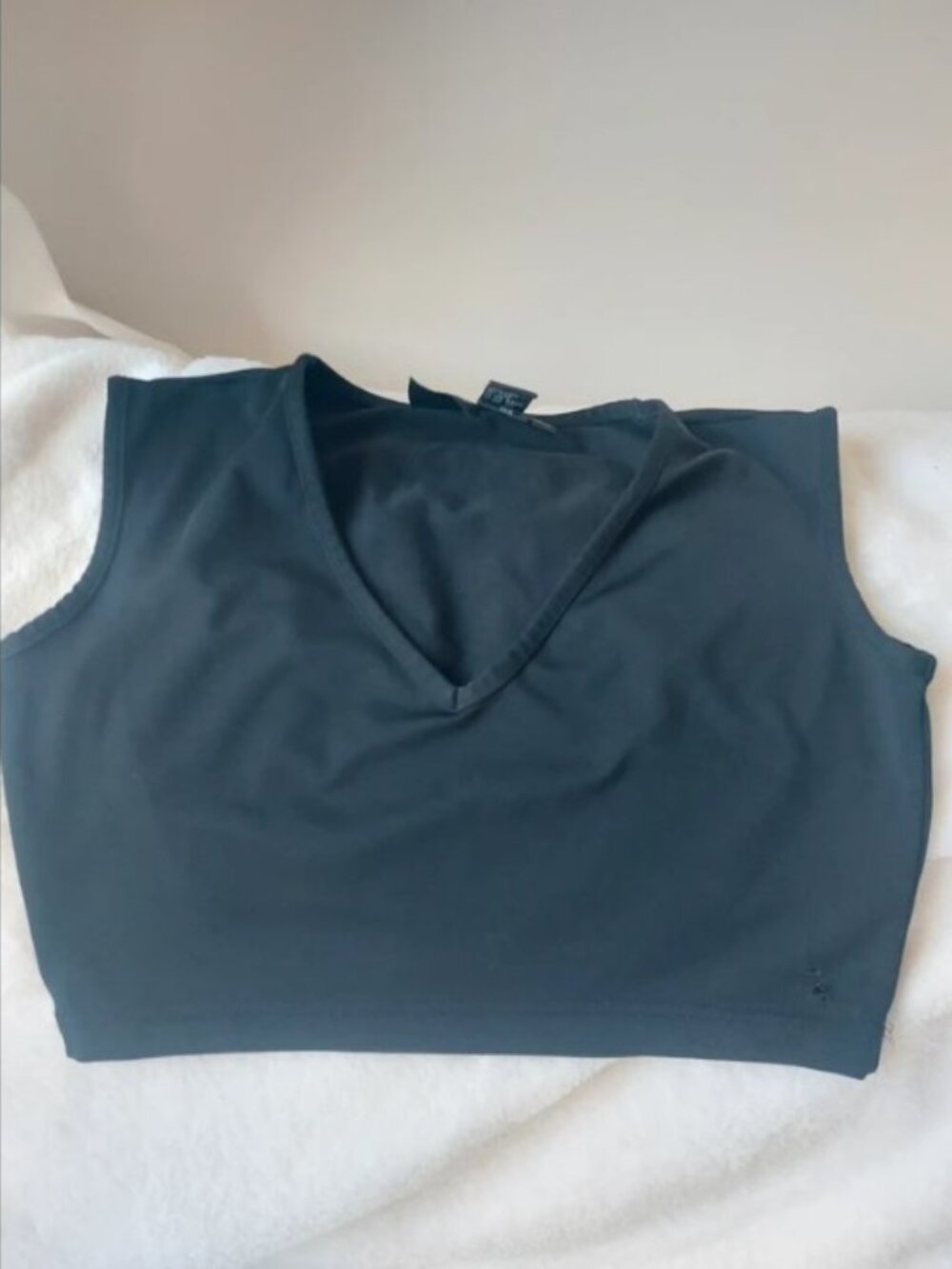 Trendy Black Crop Top Bundle - 4 Pack (Sizes M/L)